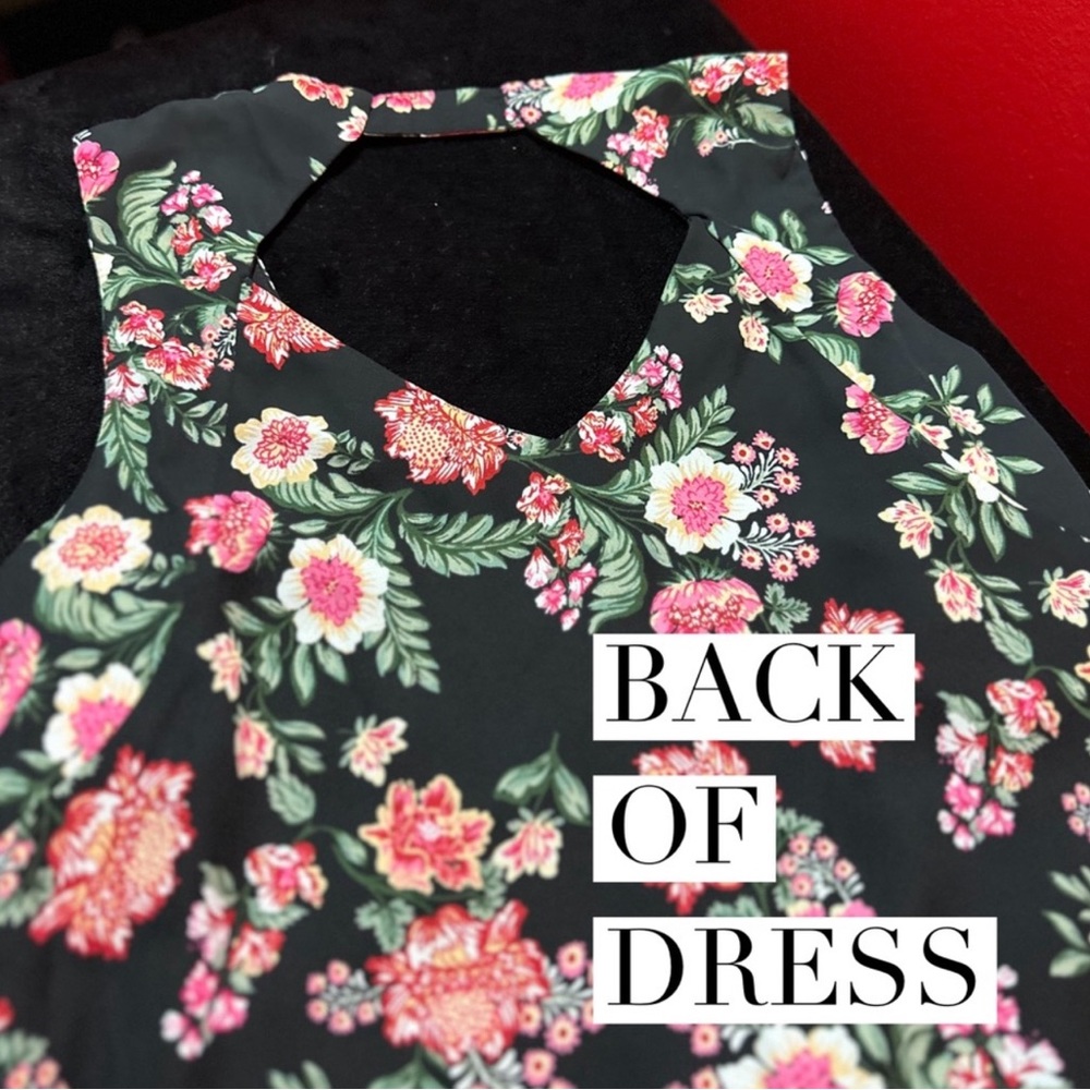PINK REPUBLIC floral dress. Size S.